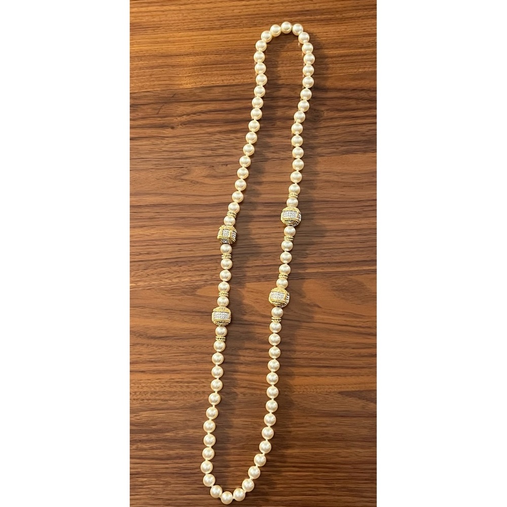 34" SWAROVSKI PEARL NECKLACE W PAVE STATIONS
